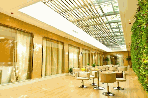 韵锦月母婴会所